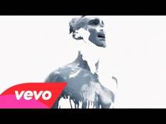 Overexposed (Deluxe Edition) Maroon 5 - Love Somebody video