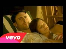 Maroon 5 - She Will Be Loved video